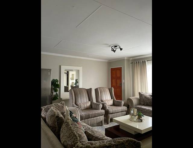 2 BEDROOM APARTMENT FOR SALE IN BOKSBURG